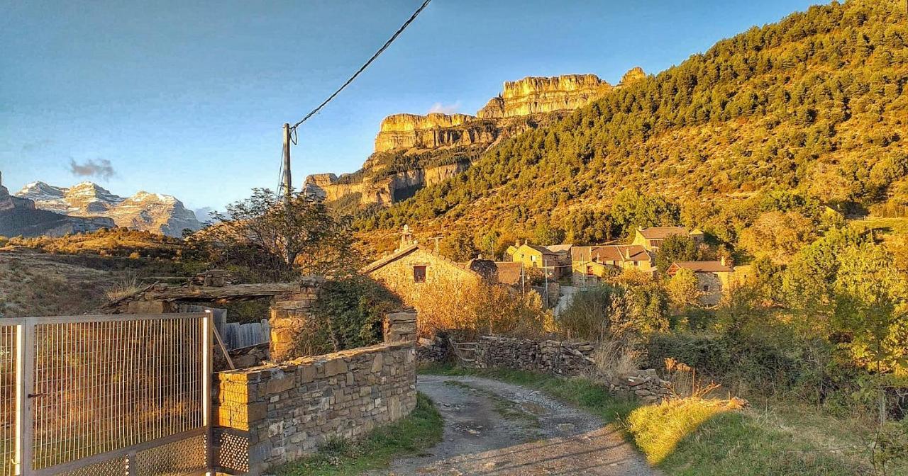 Casa Rural Petricor, Ordesa Vio Bagian luar foto