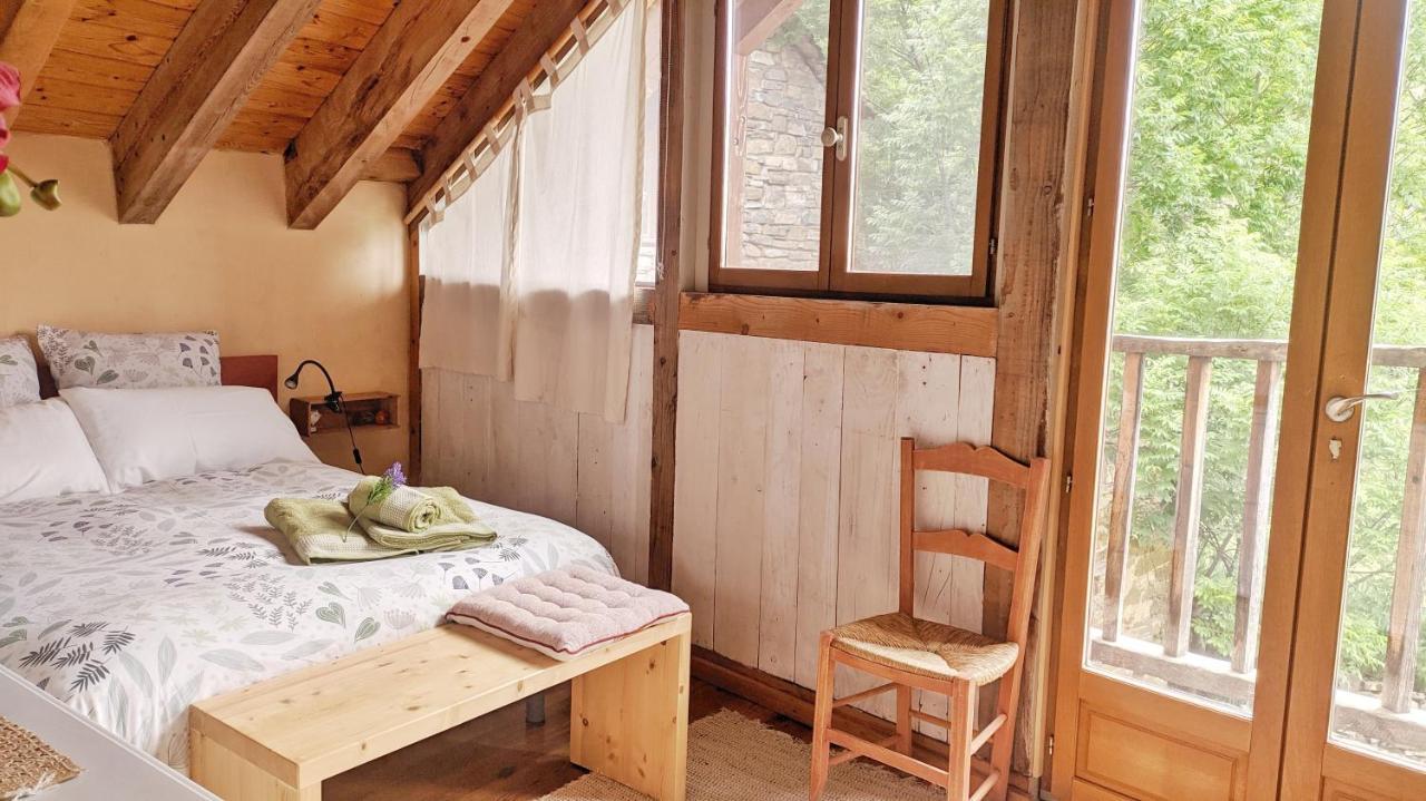 Casa Rural Petricor, Ordesa Vio Bagian luar foto